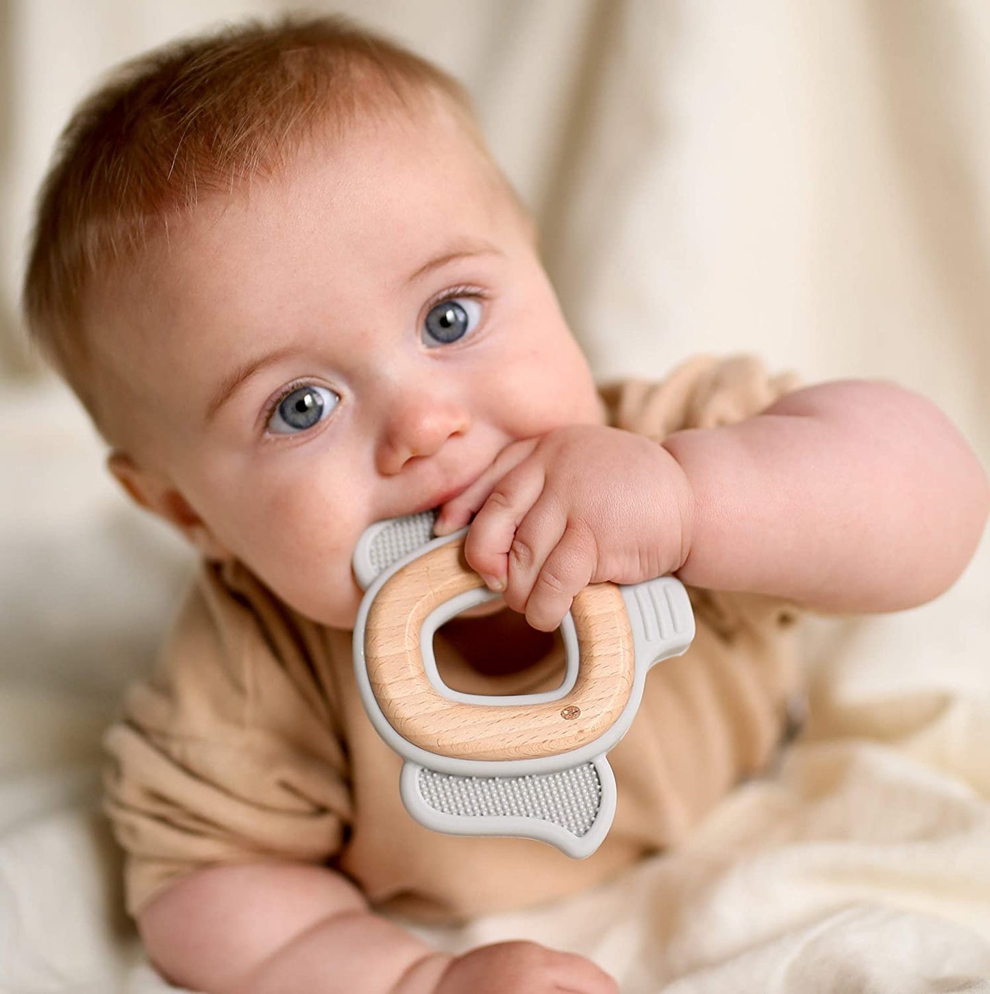 Luv N Care/NUBY Nuby Natural Wood & Silicone Teether: Elephant, 3M+, Gray 80802