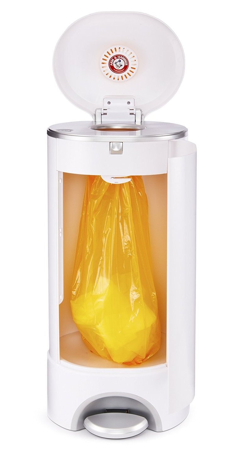 Munchkin Arm & Hammer Diaper Pail Snap with Seal and Toss Refill Bags, 12 Count